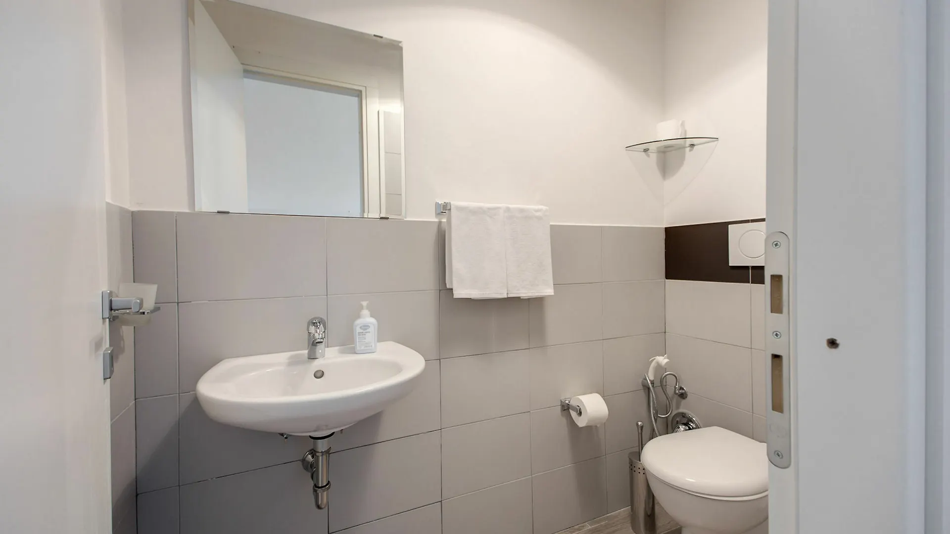 Hotel Domus 78 Roma 3*,