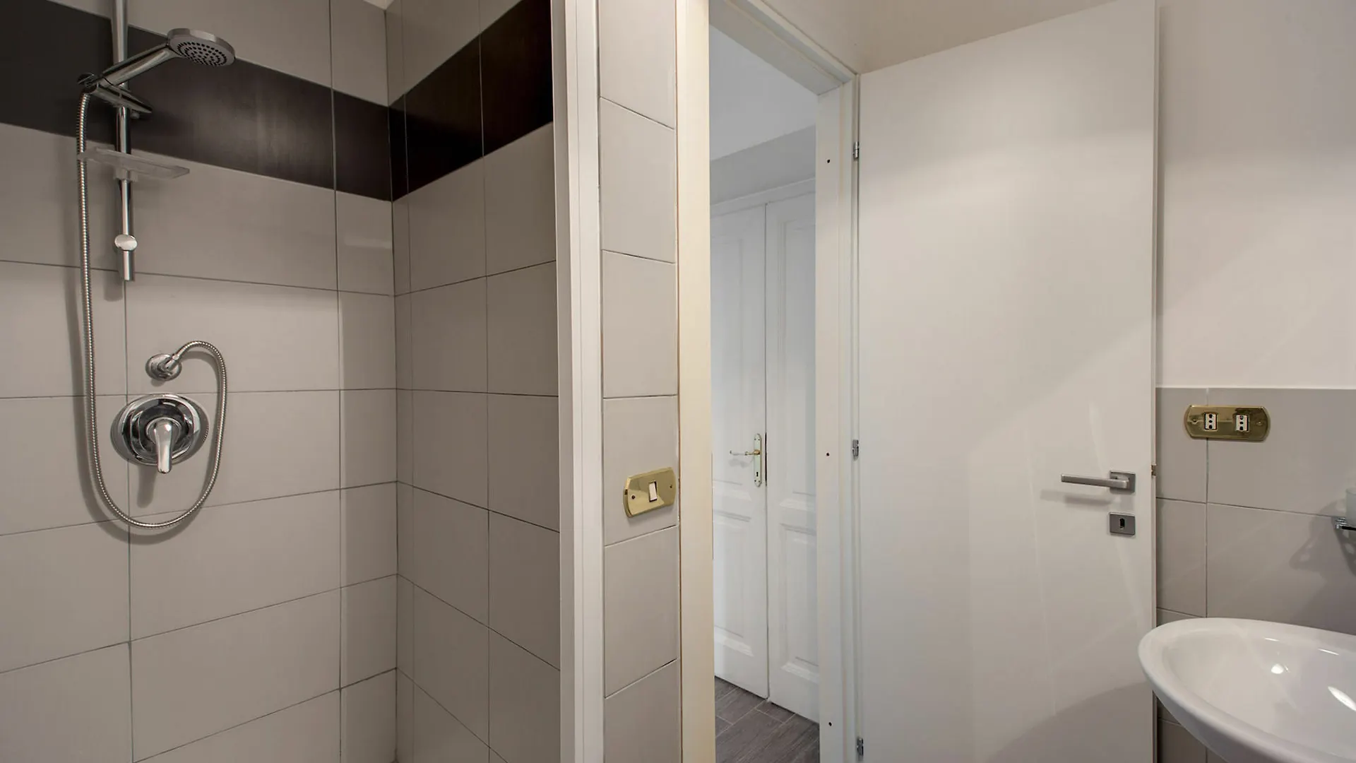 *** Pensión Hotel Domus 78 Roma Italia