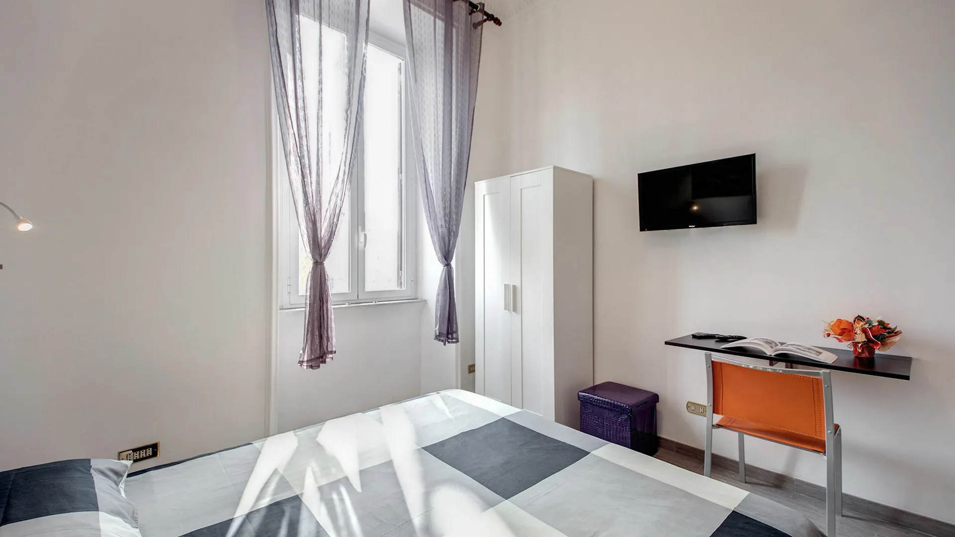 Hotel Domus 78 Roma